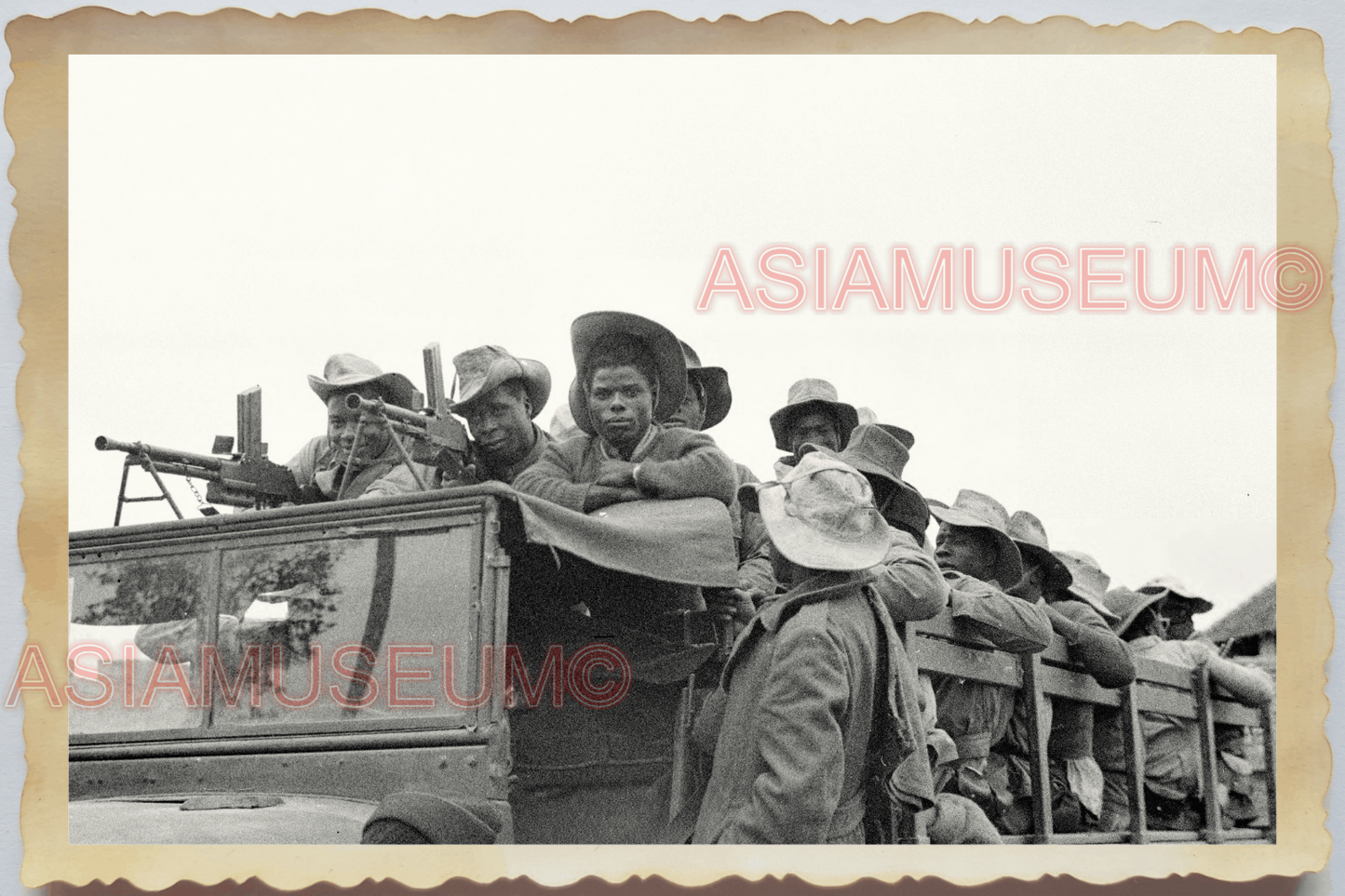 40s WW2 Vietnam FRENCH AFRICAN BORDER TRUCK ARMY SOLDIER WAR Vintage Photo 30188