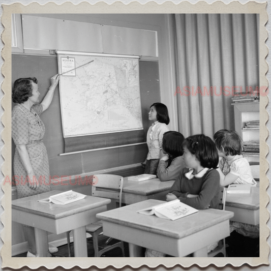 50s UTQIAGVIK NORTH SLOPE BARROW ALASKA ARCTIC TEACHER GIRL OLD USA Photo 8302