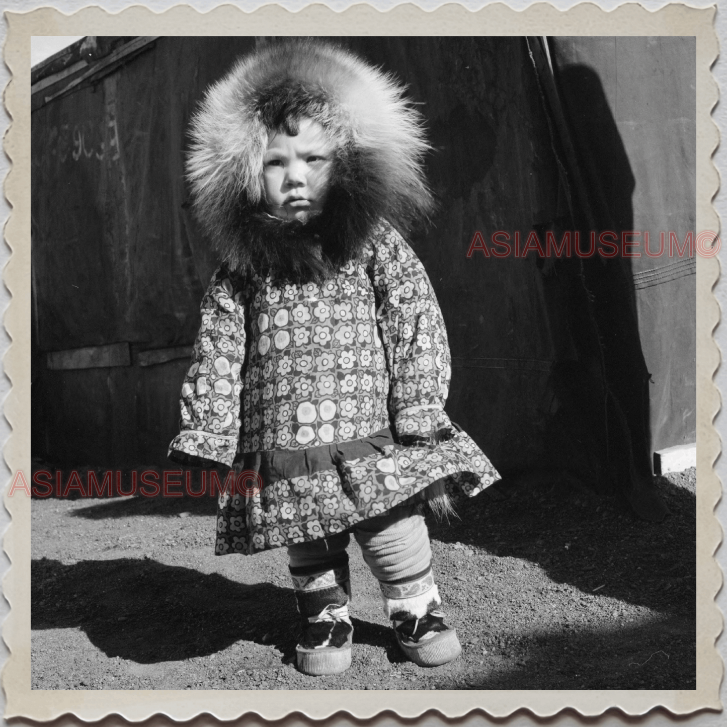 50s UTQIAGVIK NORTH SLOPE BARROW ARCTIC ALASKA BOY PORTRAIT OLD USA Photo 7654