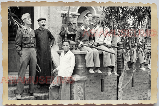 40s WW2 Vietnam HANOI CATHOLIC CHURCH PASTOR ARMY RIFLE GUN Vintage Photo 28747