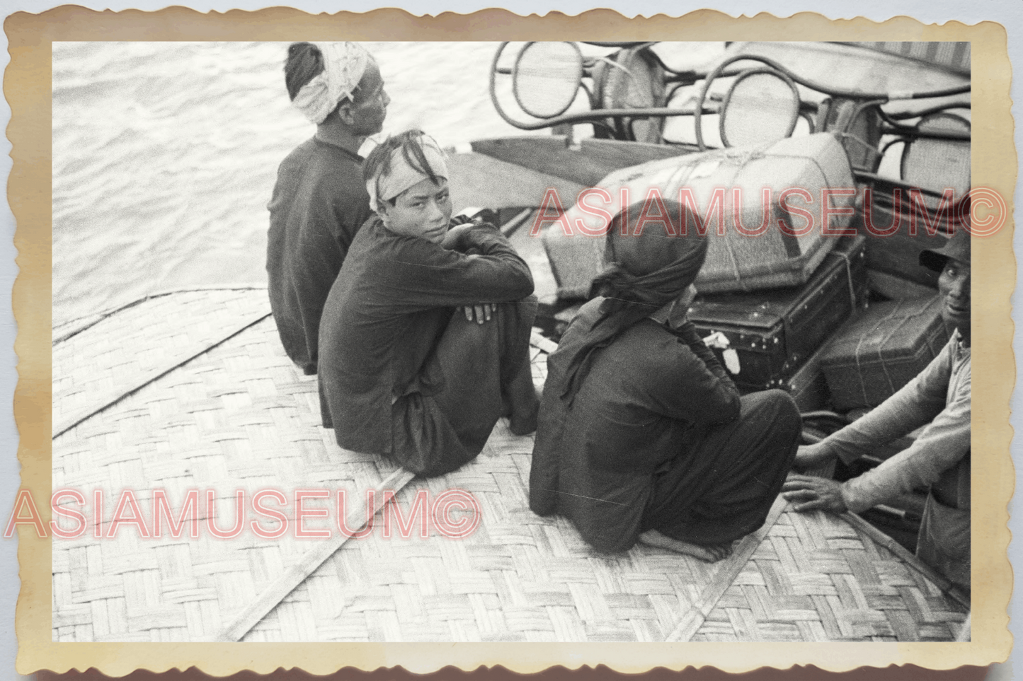 40s WW2 Vietnam HANOI BOAT SAILING GOODS CARRIEAGE PIER JUNK Vintage Photo 04232