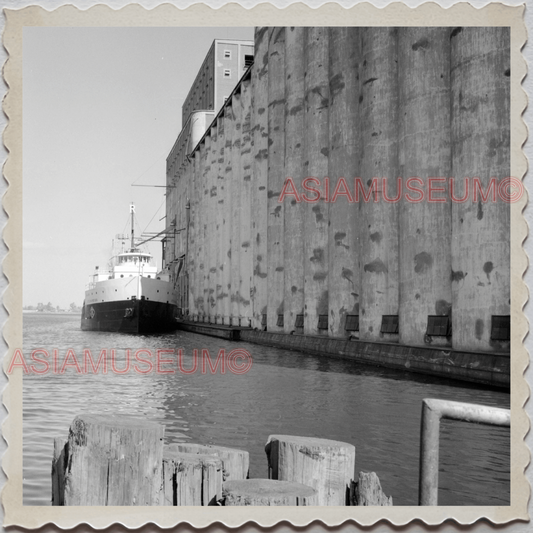 50s DULUTH PORT LAKE SUPERIOR MINNESOTA DOCKED SHIP OLD USA AMERICA Photo 11467