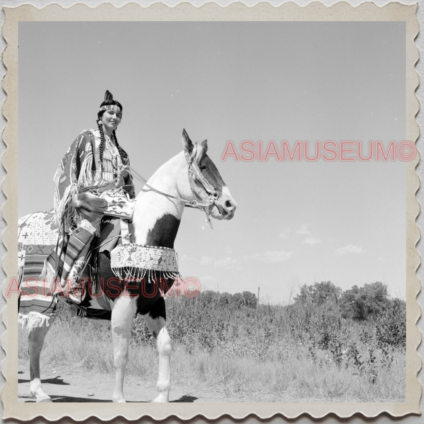 50s CROW TRIBE BIG HORN COUNTY MONTANA AGENCY WOMEN HORSE OLD USA Photo 11019