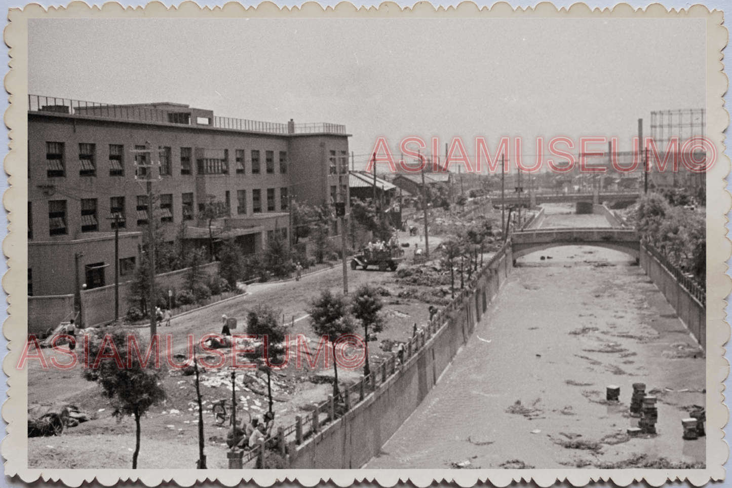 WW2 JAPAN KOBE STREET SCENE FLOOD DESTRUCTION BUILDING RIVER Vintage Photo 18820