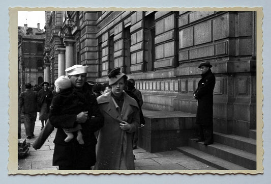 STREET SCENE BRITISH FRENCH BABY Vintage China Shanghai Photograph 中国上海老照片 #106