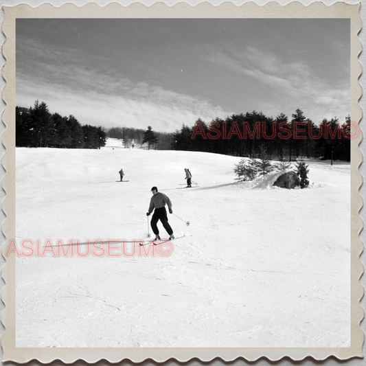 50s CONWAY CITY FAULKNER COUNTY ARKANSAS SKI WOMEN SNOW VINTAGE USA Photo 9453