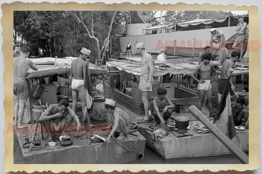 50s Indochina Vietnam Army Topless Man Boat River Soldier Gay Vintage Photo 1357