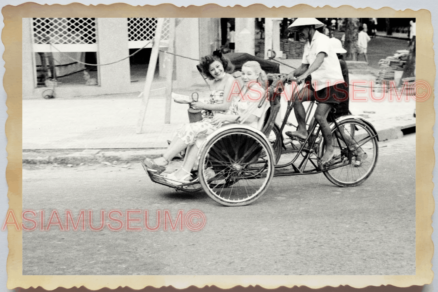 40s WW2 Vietnam WOMEN LADY DRESS AODAI PEDICAB TRISHAW ROAD Vintage Photo 26657