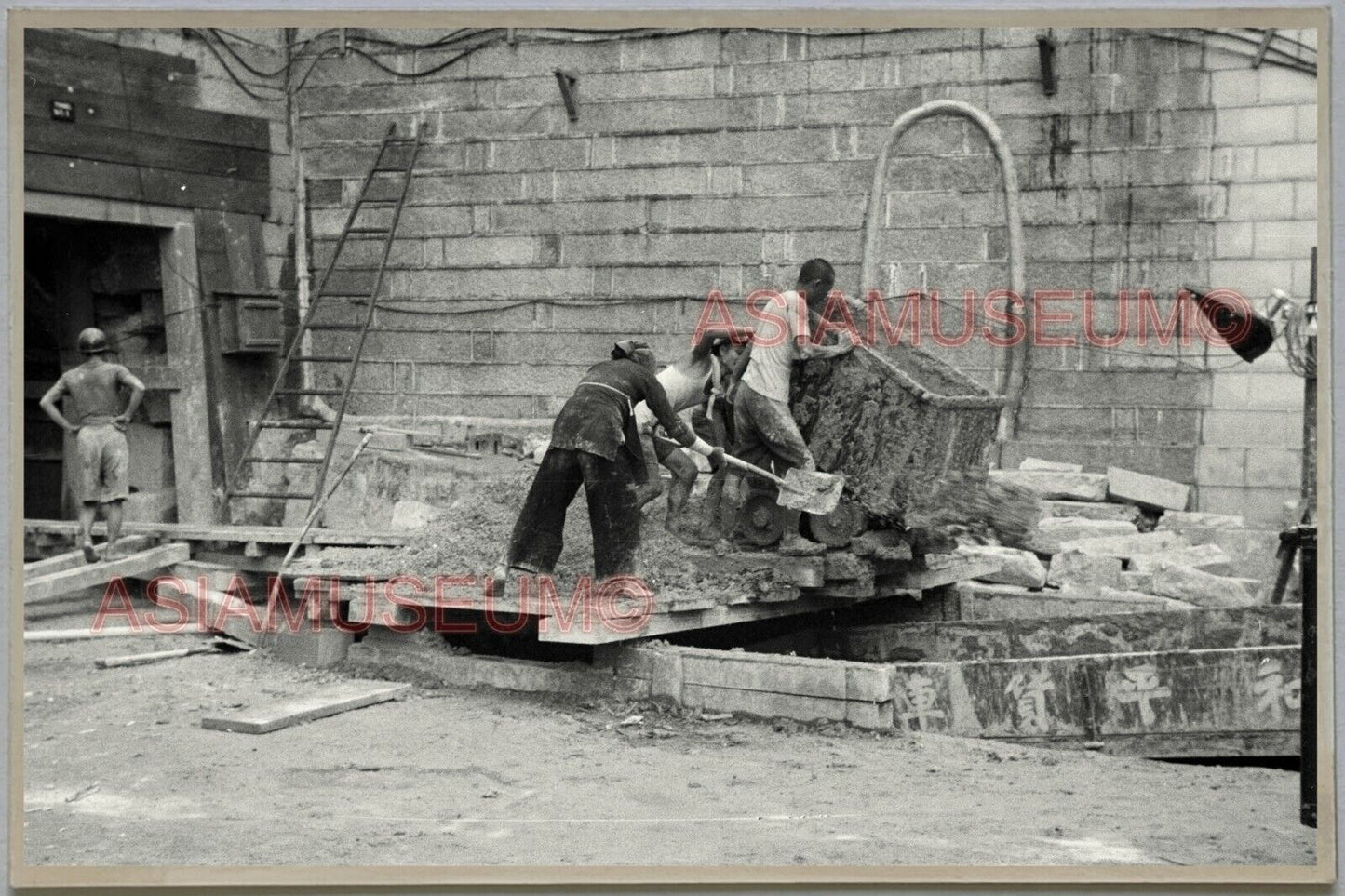 40s Labor Coolie Construction HONG KONG VINTAGE PHOTO POSTCARD RPPC 697 香港舊照片明信片