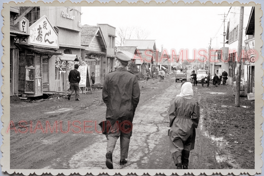 50s JAPAN TOKYO STREET SCENE MISAWA ARMY SOLDIER WOMEN WALK Vintage Photo 26099