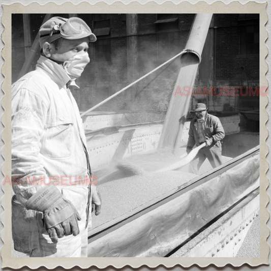 50s DULUTH PORT LAKE SUPERIOR MINNESOTA MAN DRAIN VINTAGE USA AMERICA Photo 8097