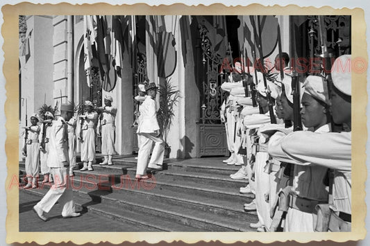 1950s Vietnam War Indochina Saigon FRENCH ARMY PALACE RIFLE Vintage Photo #402