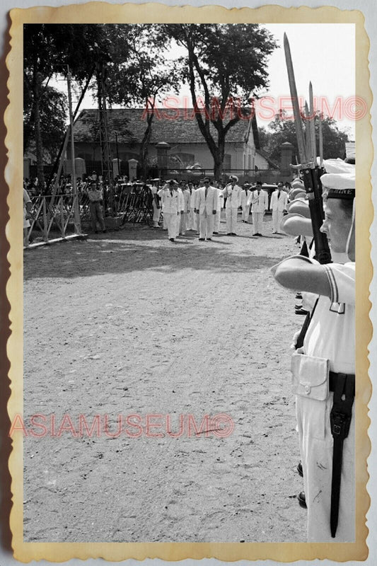 50s Vietnam SAIGON ARMY SOLDIER NAVY GENERAL SALUTE GUN OLD Vintage Photo 655