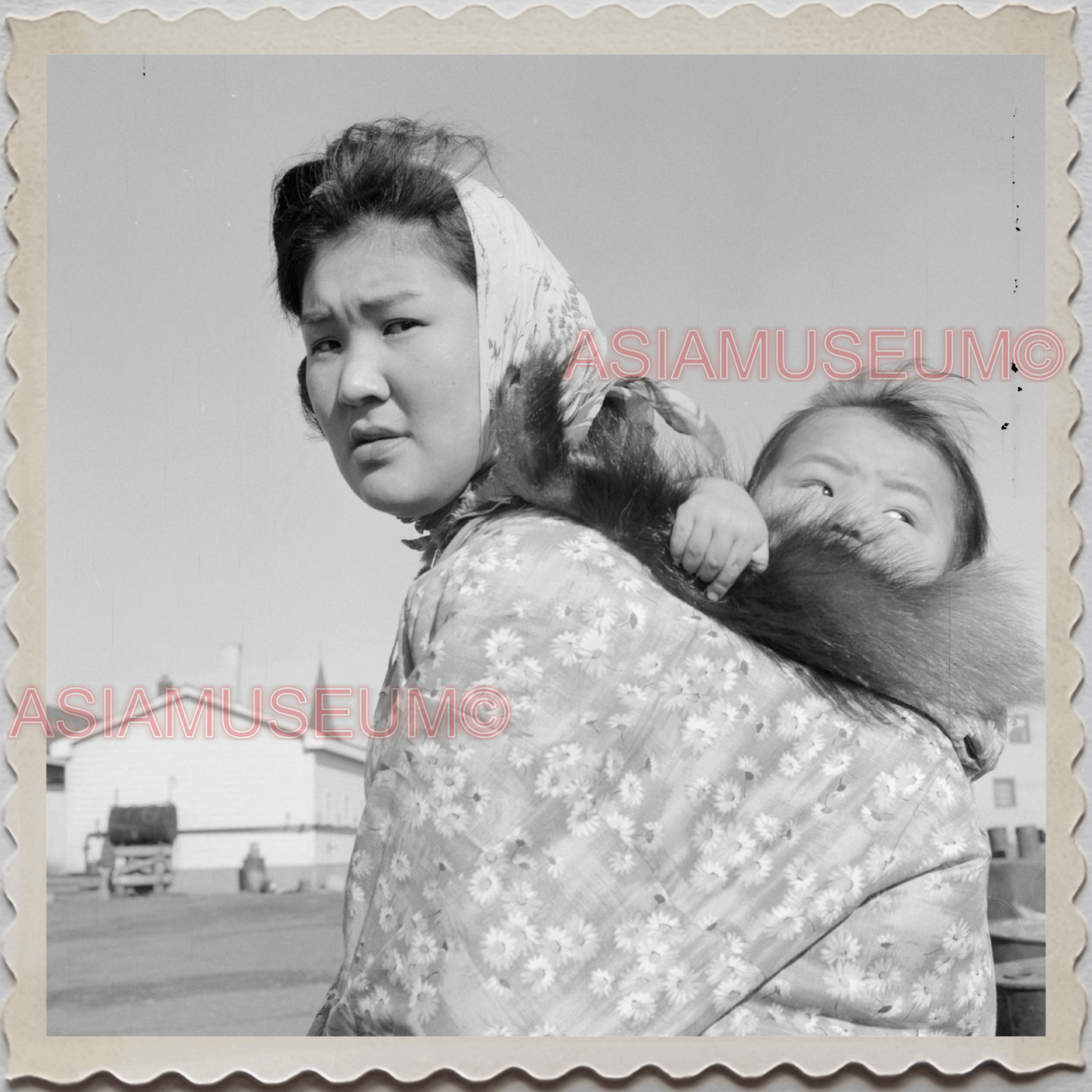 50s UTQIAGVIK NORTH SLOPE BARROW ALASKA ARCTIC WOMEN BABY OLD USA Photo 12621