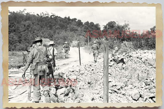 40s WW2 Vietnam HANOI VIET MINH FRANCE BATTLE GROUP ARMY OLD Vintage Photo 24487