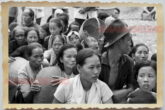 50s Vietnam War Vietcong Women Old Lady Man Refugee Portrait Vintage Photo #465