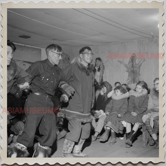 50s UTQIAGVIK NORTH SLOPE BARROW ALASKA INUPIAT CULTURE DANCE OLD USA Photo 7709