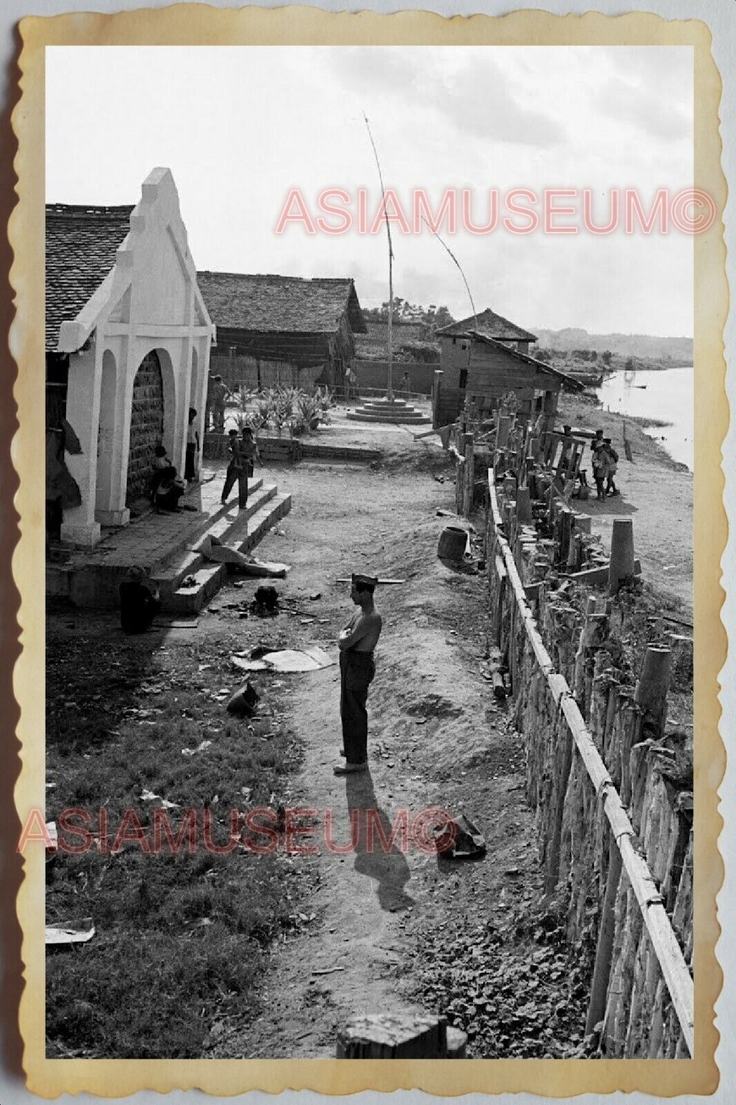 40s Vietnam War SAIGON SEASIDE CHURCH BUILDING WALL GUARD ww2 Vintage Photo 1742