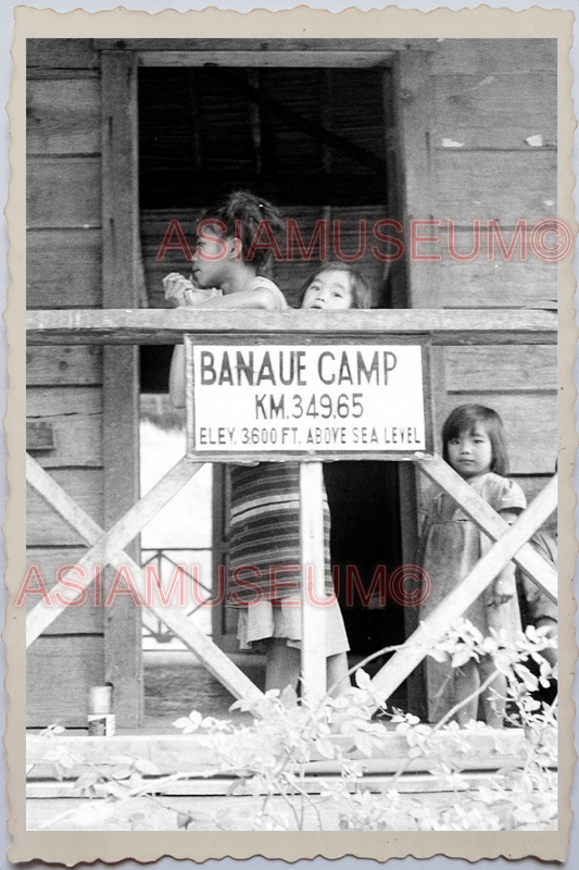 50s PHILIPPINES LUZON TRIBE BANAUE CAMP HOUSE YOUNG GIRL ww2 Vintage Photo 24388