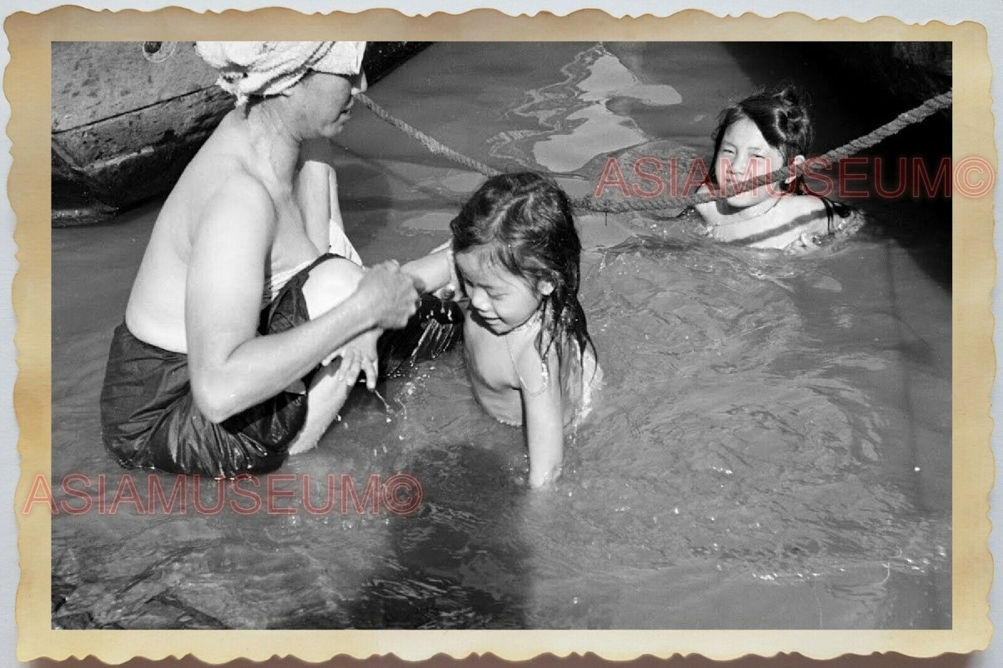 50s Vietnam Saigon Ho Chi Minh Women Lady Girl River Wash Wash Vintage Photo 859