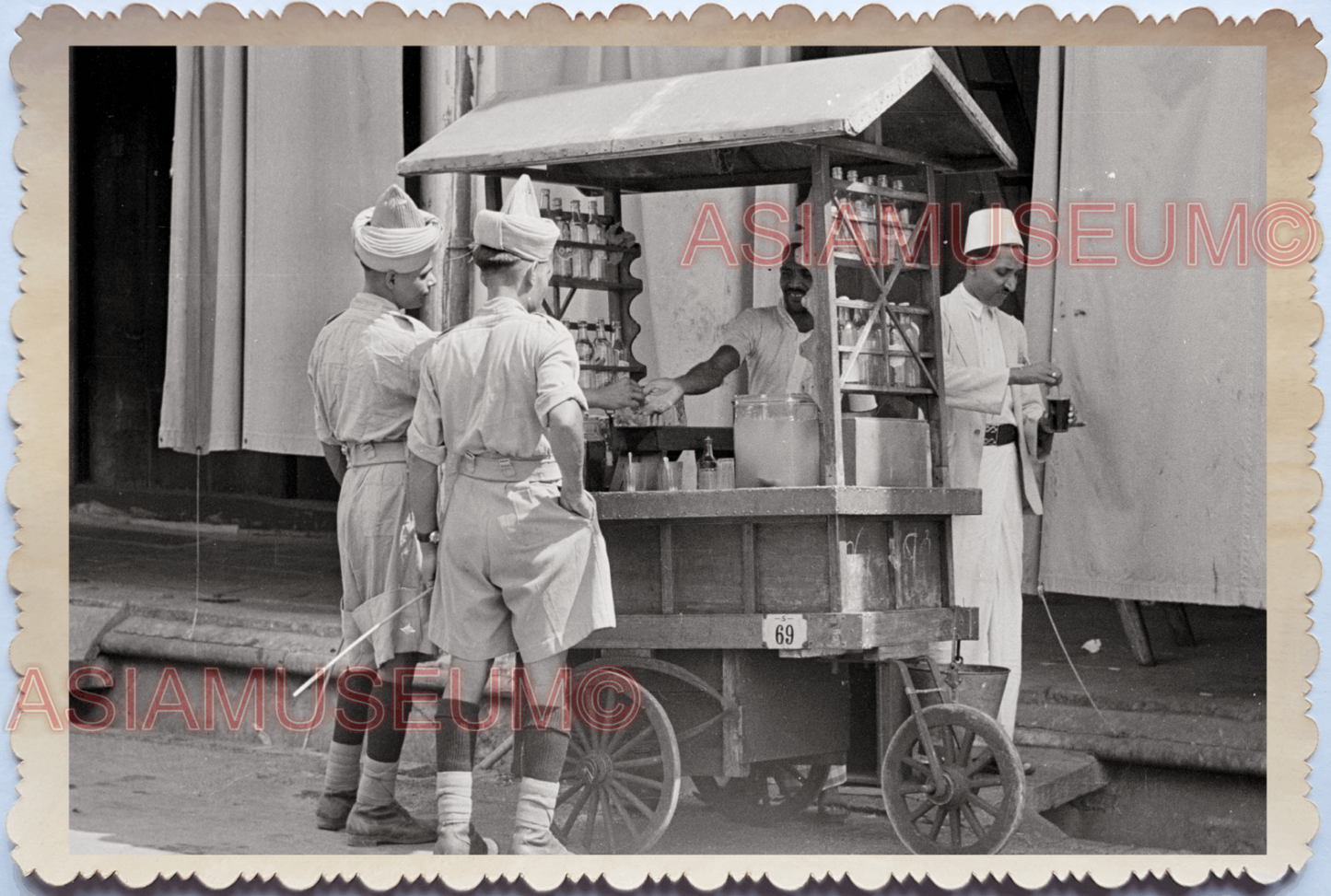 WW2 War British India Army Street Scene Roadside Food Tea Singapore Photo 17837