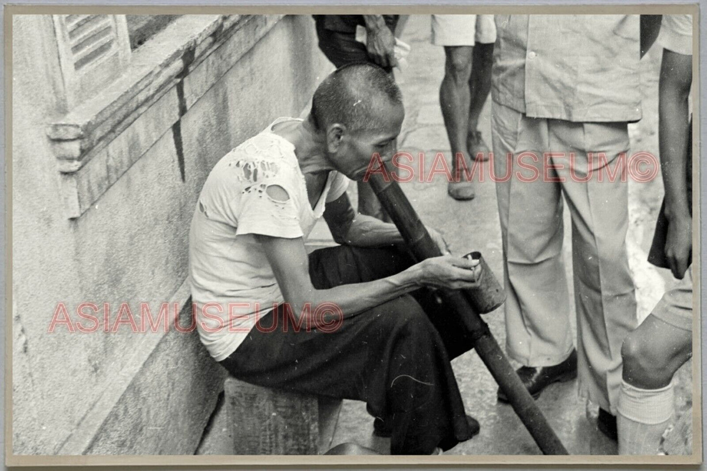 1940s Street Man Smoking Pipe HONG KONG VINTAGE PHOTO POSTCARD RPPC 683 香港舊照片明信片