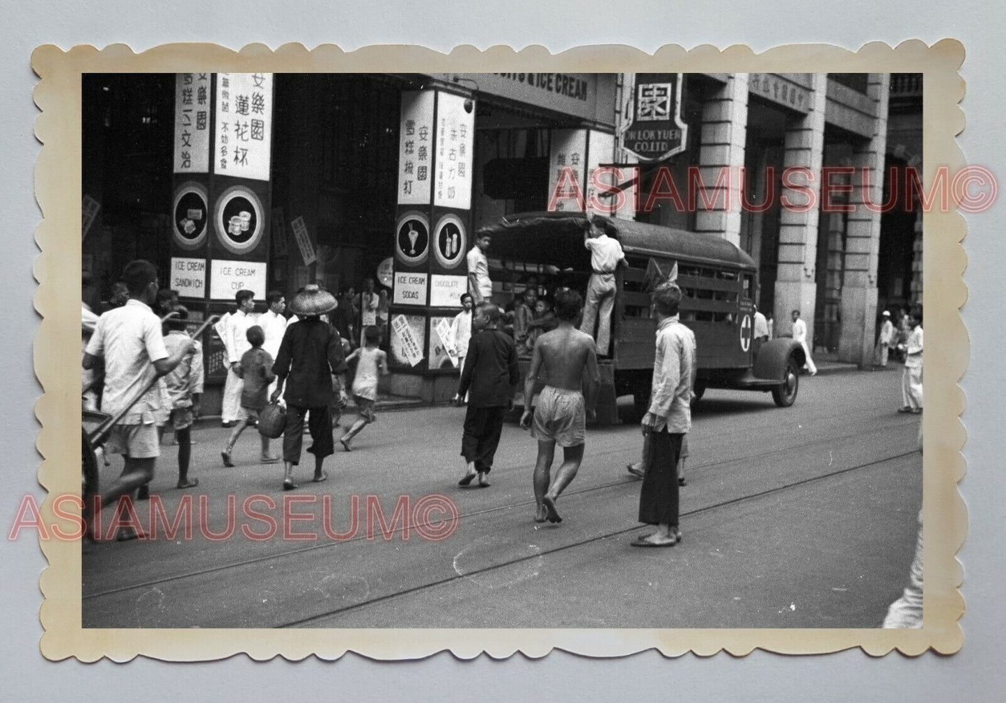 QUEEN'S ROAD DES VOEUX ROAD FUNERAL TRUCK AD Vintage Hong Kong Photo 04090 香港旧照片