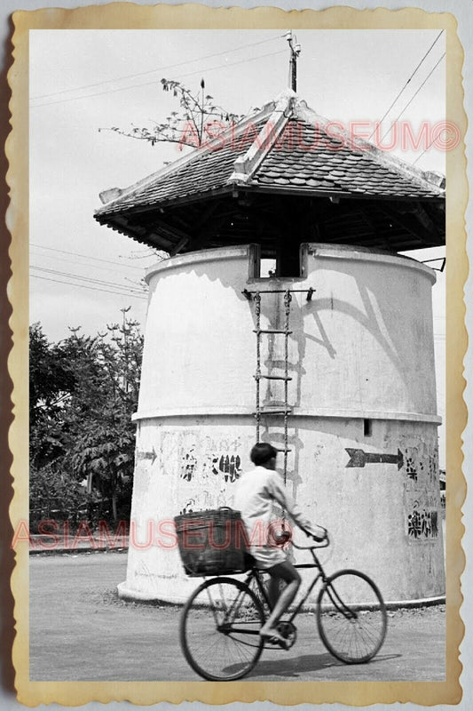 50s Vietnam SAIGON STREET SCENE POLICE TRAFFIC TOWER BICYCLE Vintage Photo 731