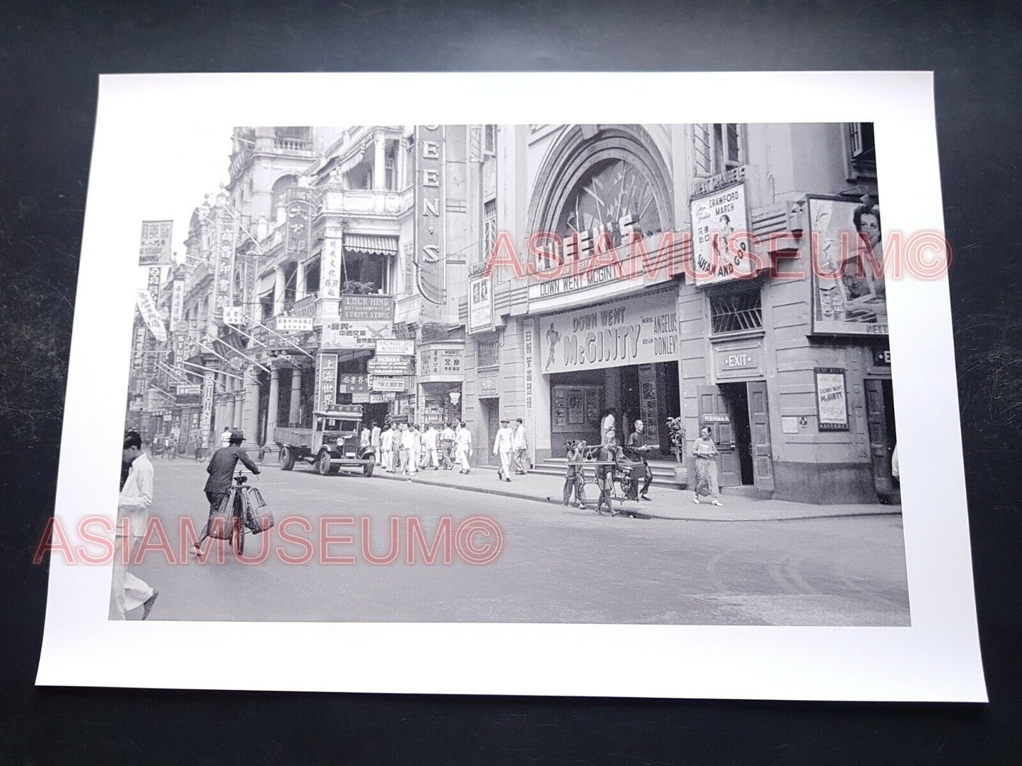 WW2 HONG KONG QUEEN'S THEATER CENTRAL CINEMA STREET SCENE Vintage Photo 香港老照片