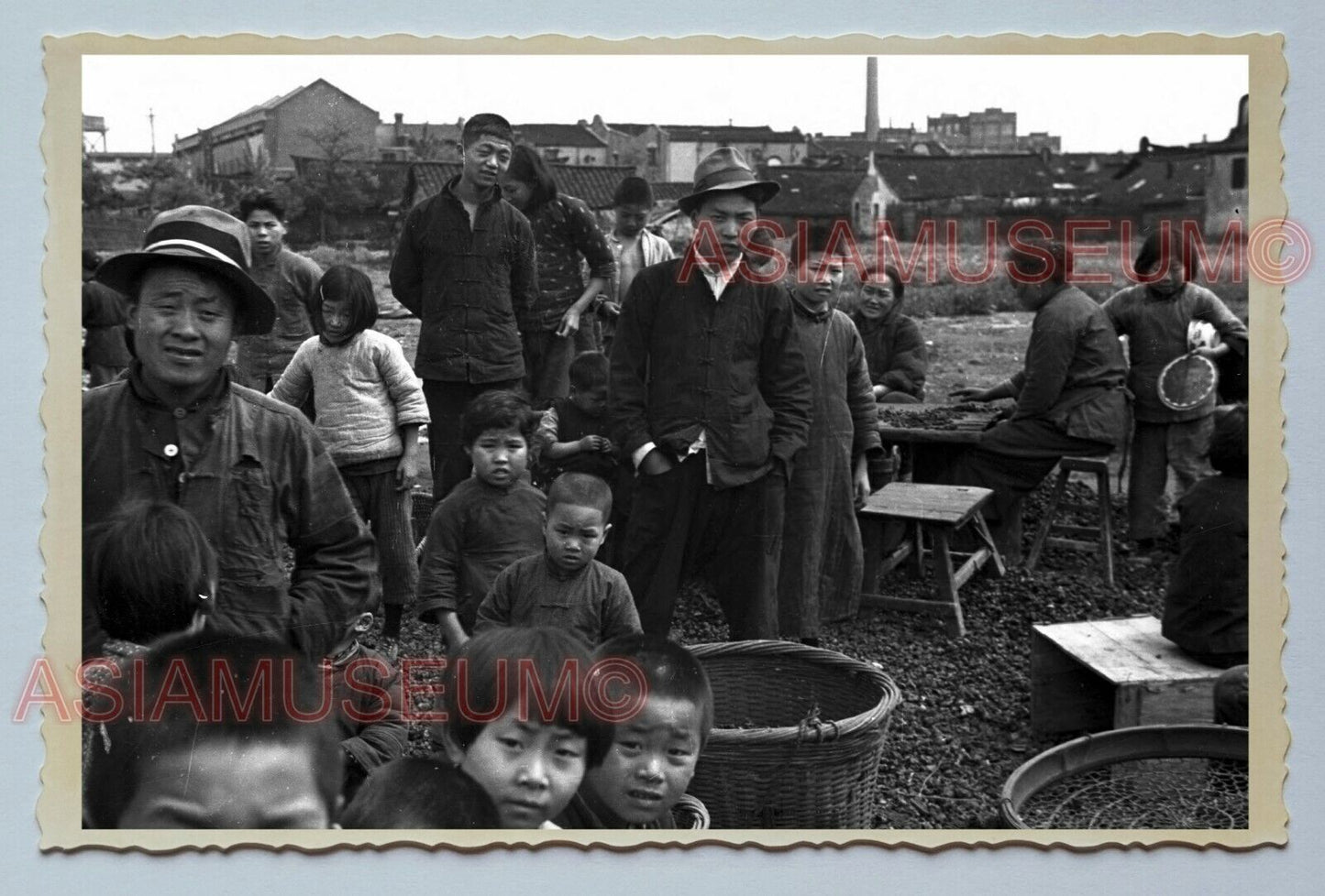 1940s CHILDREN BOY PORTRAIT LABOR B&W Vintage China Shanghai Photo #182 中国上海老照片