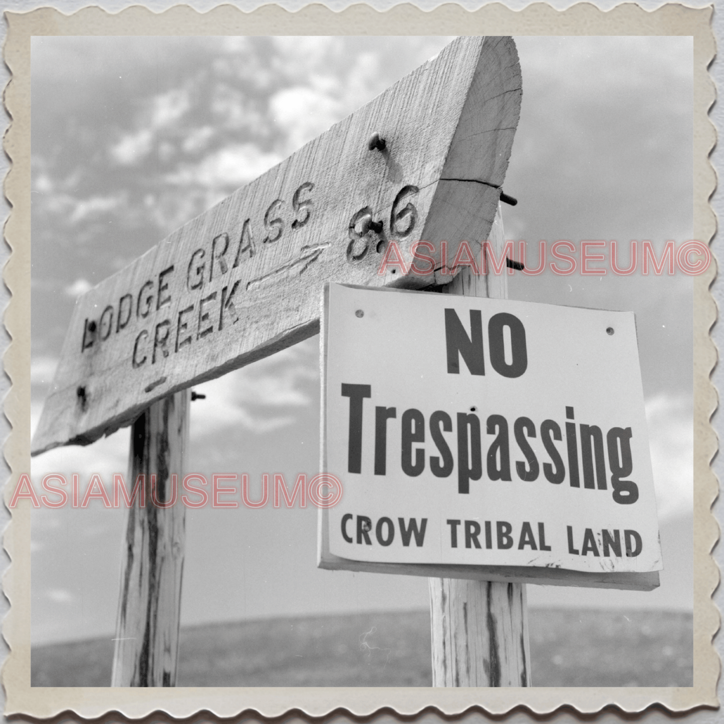 50s CROW TRIBE BIG HORN COUNTY MONTANA AGENCY CREEK SIGN VINTAGE USA Photo 9974