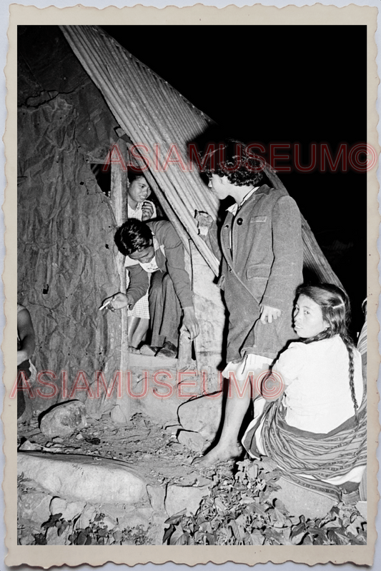 50s PHILIPPINES YOUNG MAN GIRL LADY MODERN CLOTHES HOUSE HUT Vintage Photo 24150