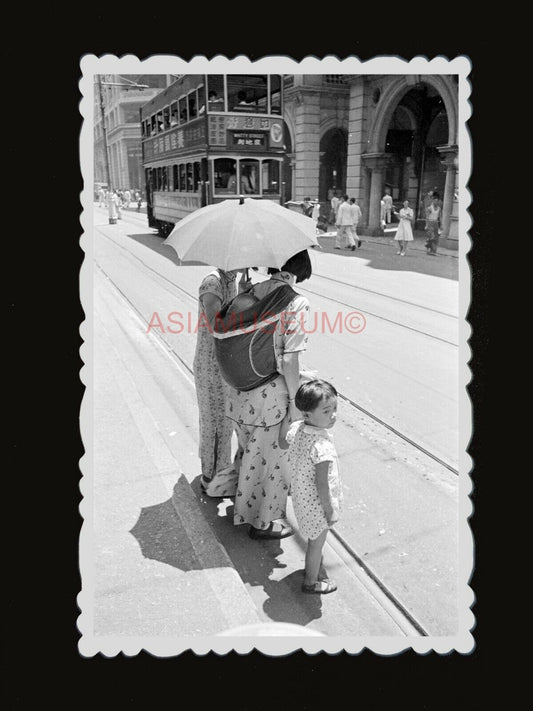 1940s Women Children Des Voeux Road Double Decker Bus Hong Kong Photo 香港老照片 1513