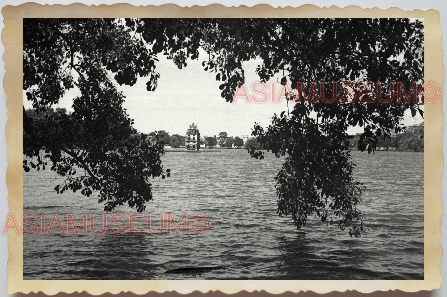 40s Vietnam HAI PHONG ROADSIDE RESTAURANT CAFE RIVERVIEW LAKE Vintage Photo 4360