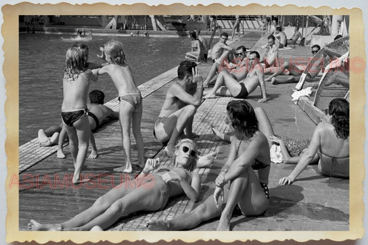 50s Indochina Vietnam Army Topless Man Lady Bikini Swim War Vintage Photo 1126