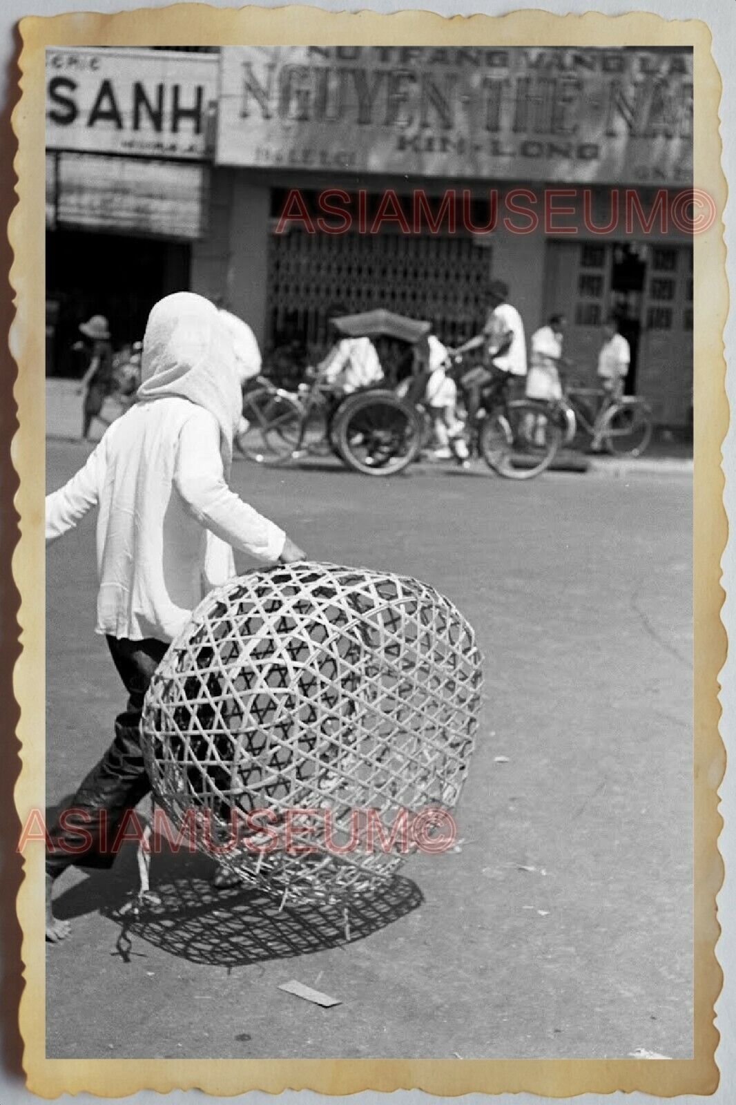 50s Vietnam SAIGON STREET SCENE TRISHAW BICYCLE BASKET LADY Vintage Photo 526