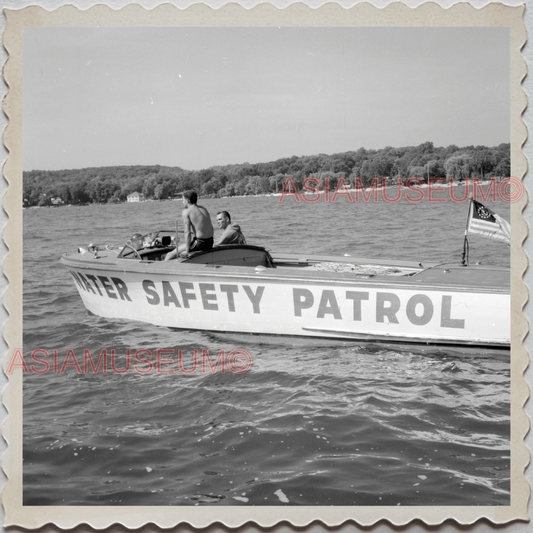 50s LAKE GENEVA WISCONSIN WALWORTH MILWAUKEE BOAT PATROL VINTAGE USA Photo 9191