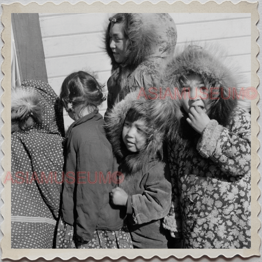 50s UTQIAGVIK NORTH SLOPE BARROW ALASKA ARCTIC CHILDREN VINTAGE USA Photo 11152