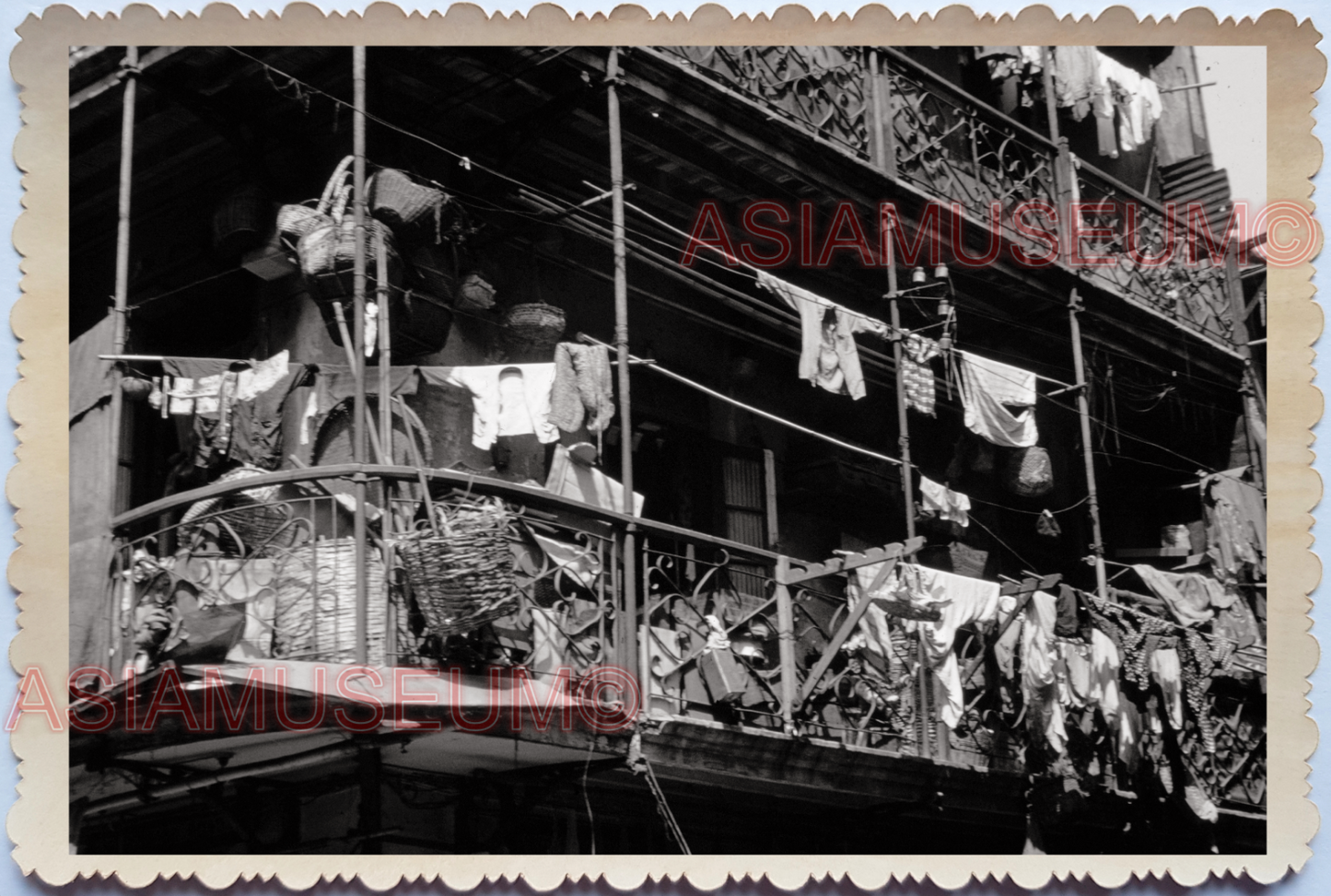 WW2 BRITISH WAR HOUSING LAUNDRY CLOTHES BALCONY SHIRTS SINGAPORE PHOTO 35039