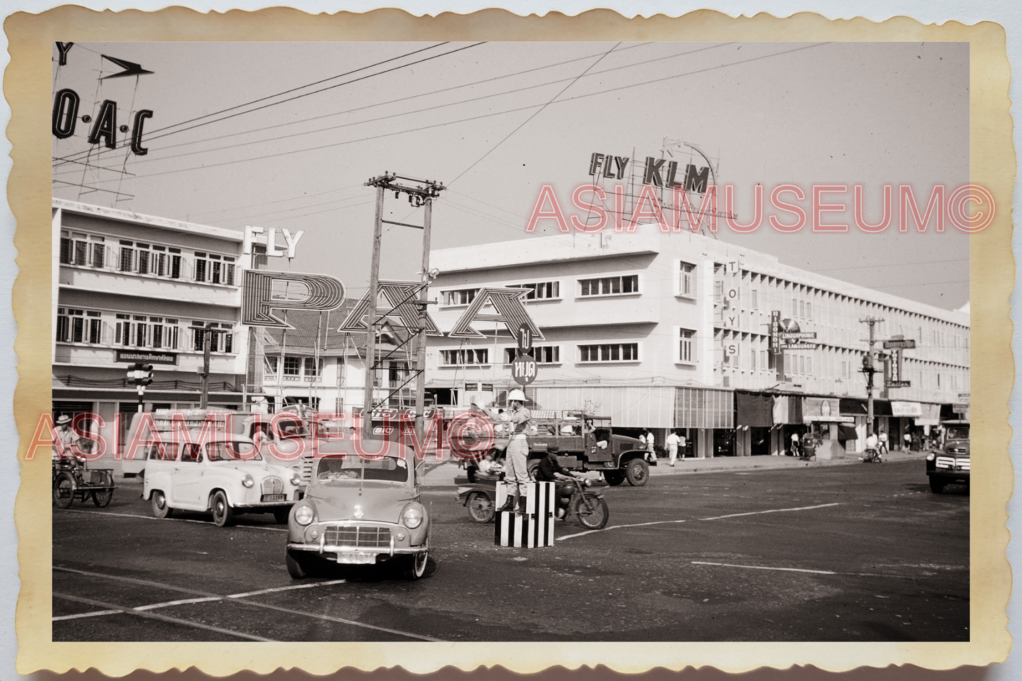 50s THAILAND BANGKOK POLICE TRAFFIC STREET SUPERMARKET KLM Vintage Photo 37017