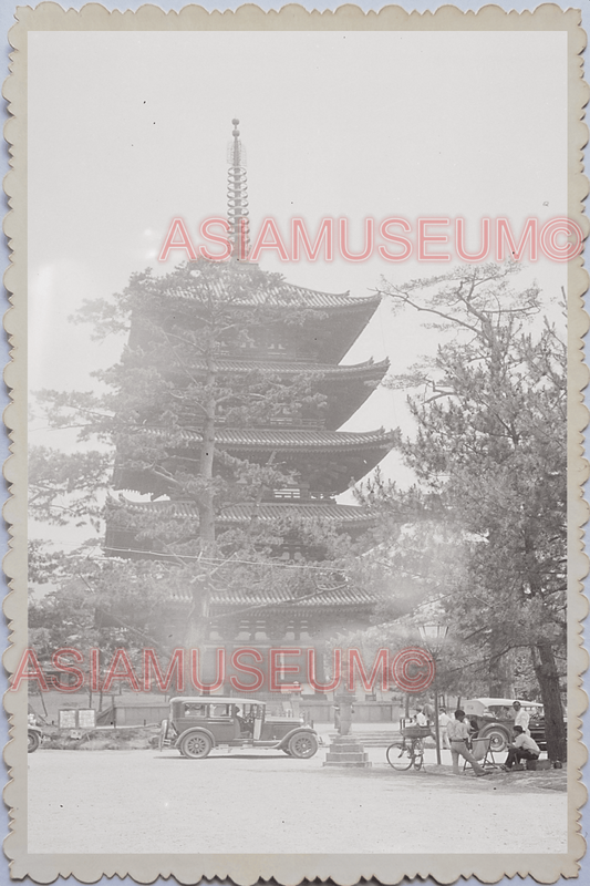 40s WW2 JAPAN TOKYO NARA PAGODA BUDDHIST TEMPLE CAR TAXI Vintage Old Photo 7275