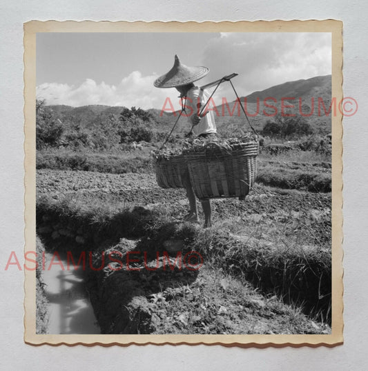 MAN HOUSE TAI O FARMER VILLAGE MOUNTAIN B&W Vintage Hong Kong Photo 27624 香港旧照片