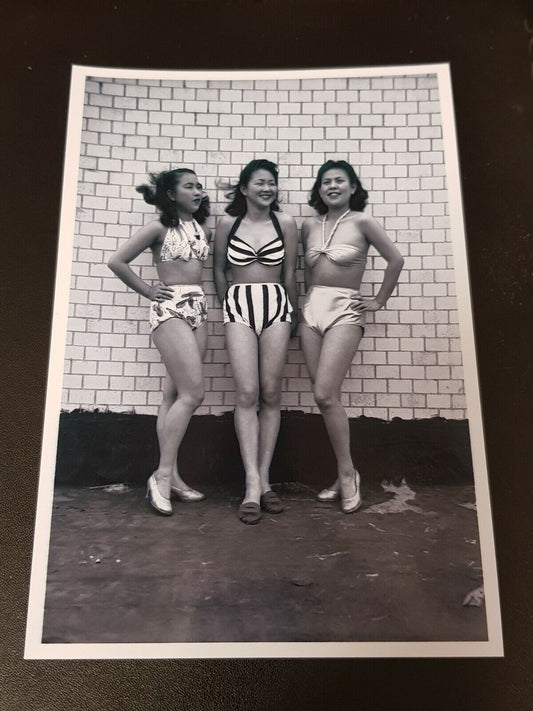 1941 WW2 JAPANESE JAPAN WOMEN SEXY LADY BIKINI GIRL PINUP TOKYO WAR B&W PHOTO