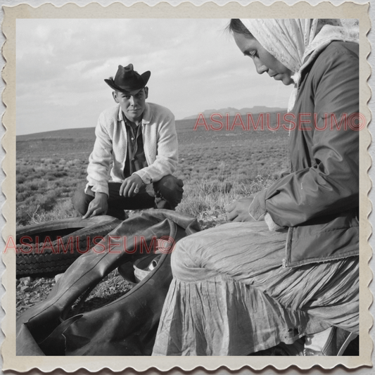 50s NAVAJOLAND NAVAJO ARIZONA NEW MEXICO MEN WOMEN TUBE VINTAGE USA Photo 12500