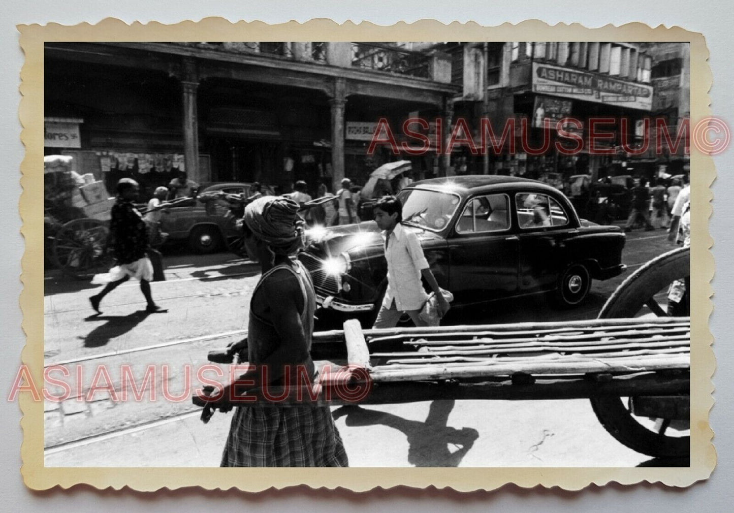 1940s KOLKATA STREET SCENE SHOP CAR BUILDING PULL CART Vintage INDIA Photo #1134