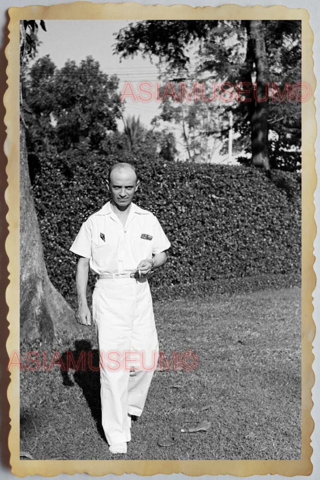 40s Vietnam War SAIGON HO CHI MINH FRENCH ARMY GARDEN SOLDIER Vintage Photo 1275