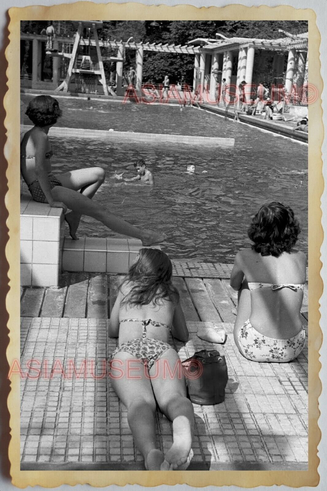 50s Vietnam SAIGON YOUNG LADY SEXY WOMEN SWIMMING POOL SUIT Vintage Photo 610