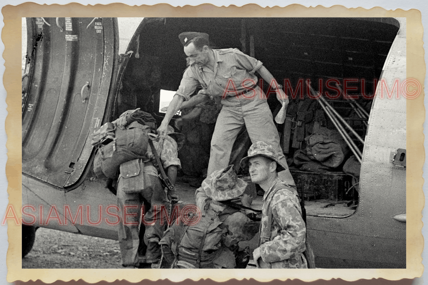 40s WW2 Vietnam FRENCH AIRFORCE PLANE PARACHUTE GUN ARMY OLD Vintage Photo 26717