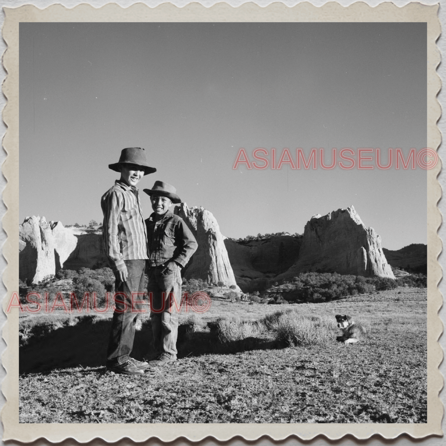 50s WINDOW ROCK NAVAJO NATION APACHE ARIZONA NEW MEXICO BOY OLD USA Photo 10896