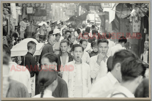 40's HONG KONG MARKET STREET SCENE MAN SHOPPING SHOP 香港旧照片 Postcard RPPC 1412